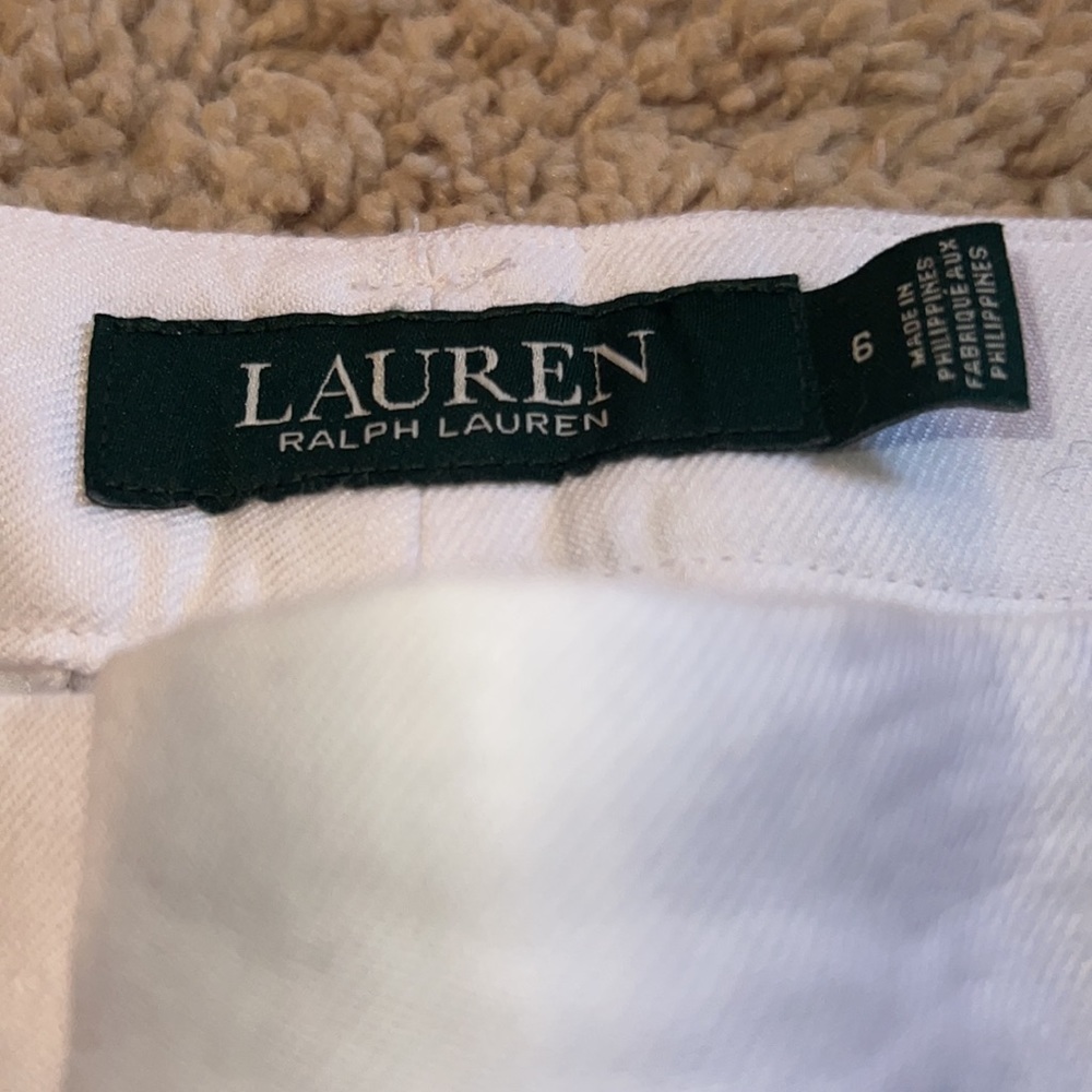 Lauren Ralph Lauren White Women's Shorts - Picture 2 of 4